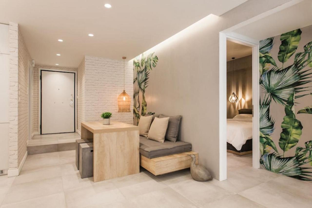 Chic Apartment - Strolling To The Athenian Streets エクステリア 写真