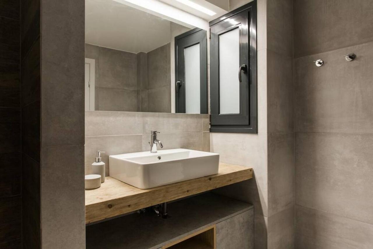 Chic Apartment - Strolling To The Athenian Streets エクステリア 写真